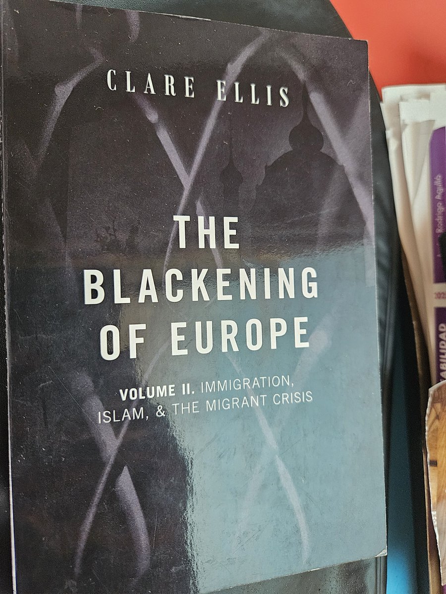 jonpicarver's tweet photo. El mejor libro para entender la triste muerte de Europa. https://t.co/Z6ZYfPlNvl