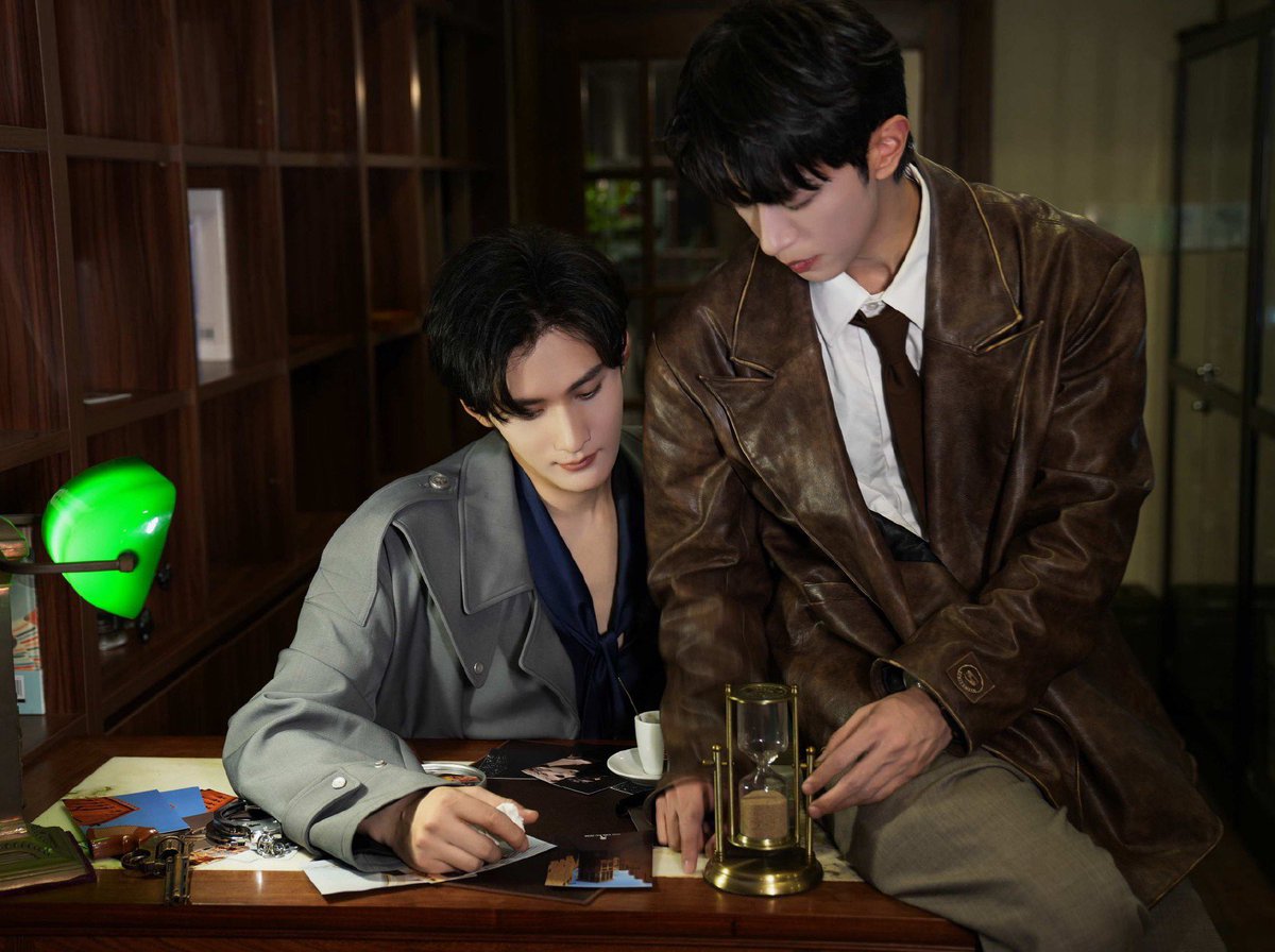 oceanjiangbada's tweet photo. With /him/ https://t.co/5nM32r4emF