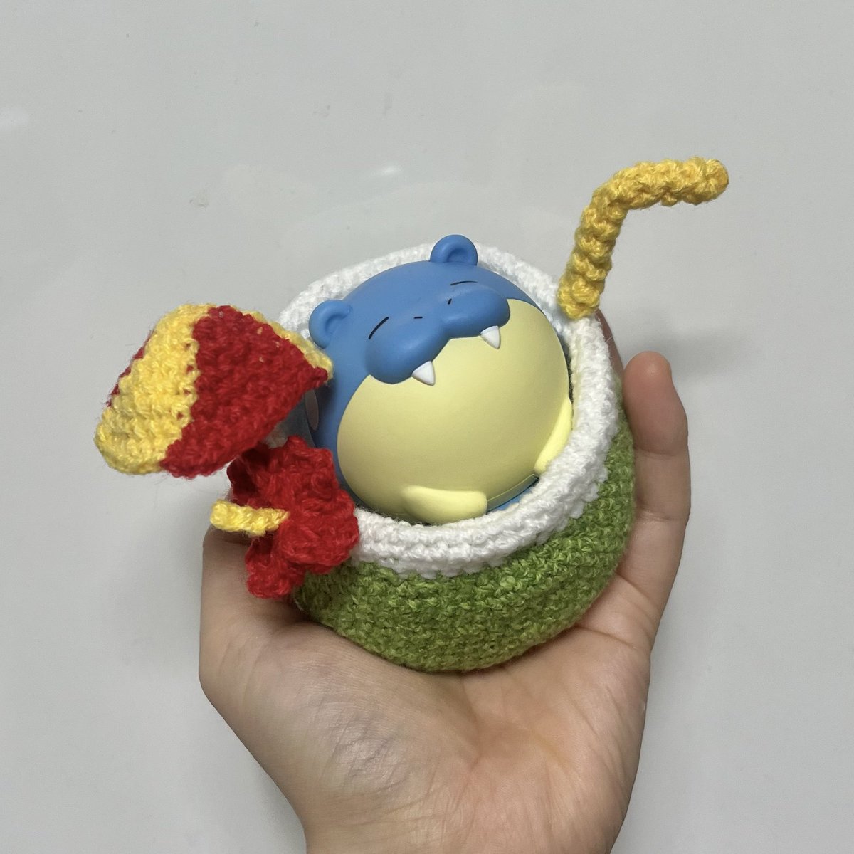crochet_hanu's tweet photo. 코반레님의 코코넛 보관함
사이즈가 작아서 데굴레오에게 양보해줌🥲 https://t.co/skNynHp1aH