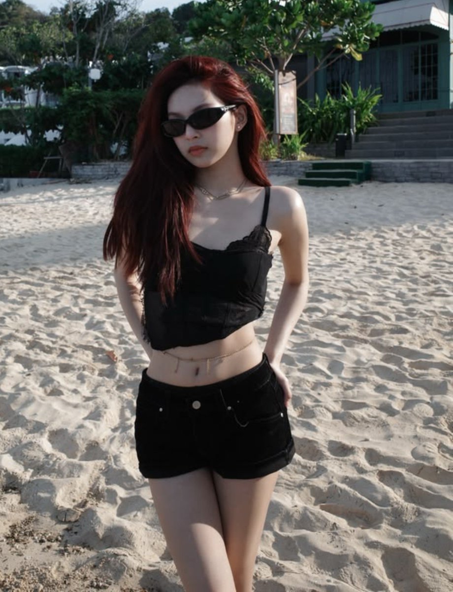 chiquiloops's tweet photo. 🏖️🌊🐈‍⬛

#CHIQUITA #치키타 #ชิกิต้า #チキータ https://t.co/oHVsSDoioO