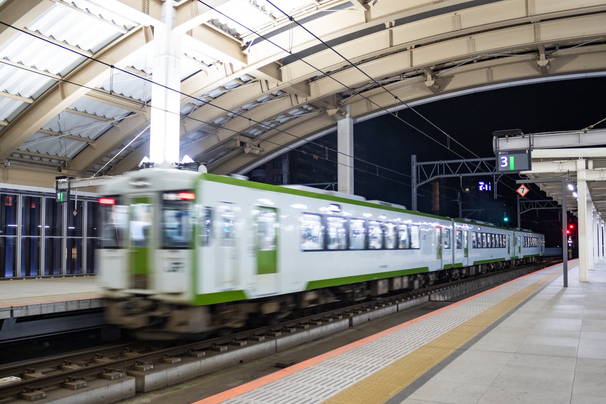 Kubikino_Rapid's tweet photo. 7/23 2561D→2564D
キハ110-215 キハ112-202  キハ111-202
大雨による運用変更でキハ110の3連が復活しました https://t.co/MkHhjtDQCN