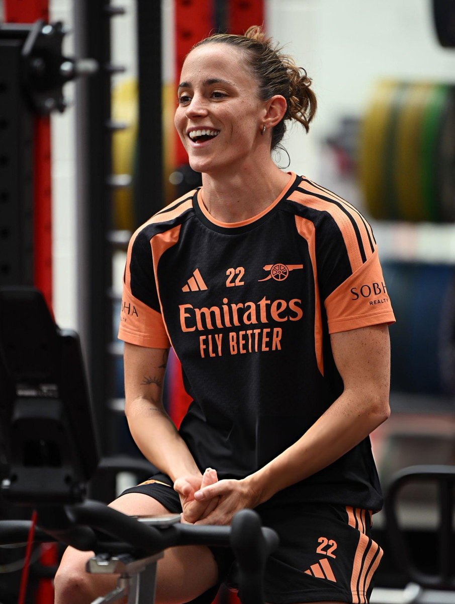 onasarchive's tweet photo. Ona Batlle in training today 🧡 https://t.co/EK5ocHzwKq