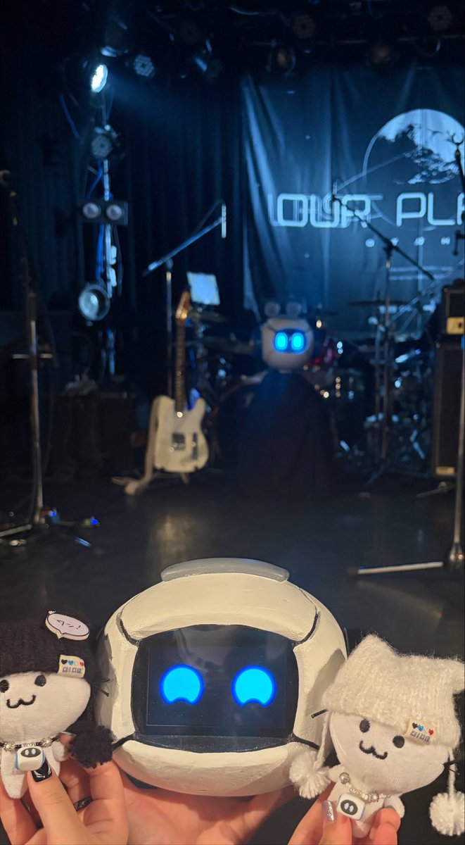Yune_0108's tweet photo. そーいえば今回がゆねさんのミニトトはトトに会うの初めてっ！
だいぶ色んなポストに登場したり会場にいたので既におともだち沢山です💭💭
映像でお話してるの見てたけど実際に声聞くとさらに可愛いしまばたきも愛しい👀💕

 #otoha_OURPLANET https://t.co/AHi1CY07yL