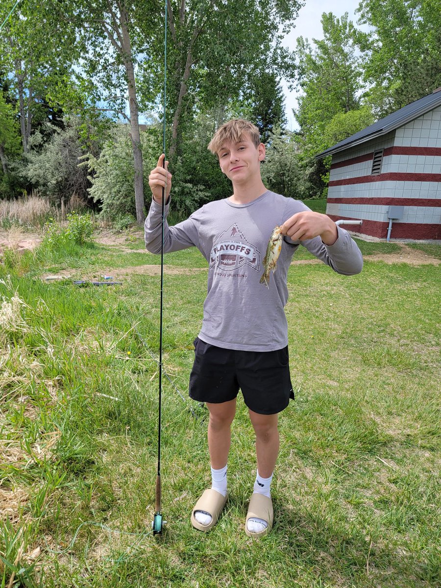 twdtre's tweet photo. Workout and fishing https://t.co/YOscZneUjh