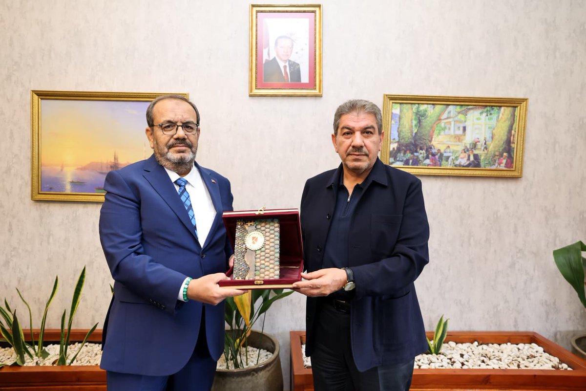 tevfikgoksu's tweet photo. Konya Teknik Üniversitesi Rektörümüz Prof. Dr. Osman Nuri Çelik’i, Esenler’imizde misafir etmekten memnuniyet duyduk.

Kıymetli rektörümüzle gençlik çalışmaları üzerine verimli bir sohbet gerçekleştirerek fikir alışverişinde bulunduk. Kendisine ziyaretlerinden dolayı teşekkür ediyor, çalışmalarında başarılarının devamını diliyorum. @oncelik