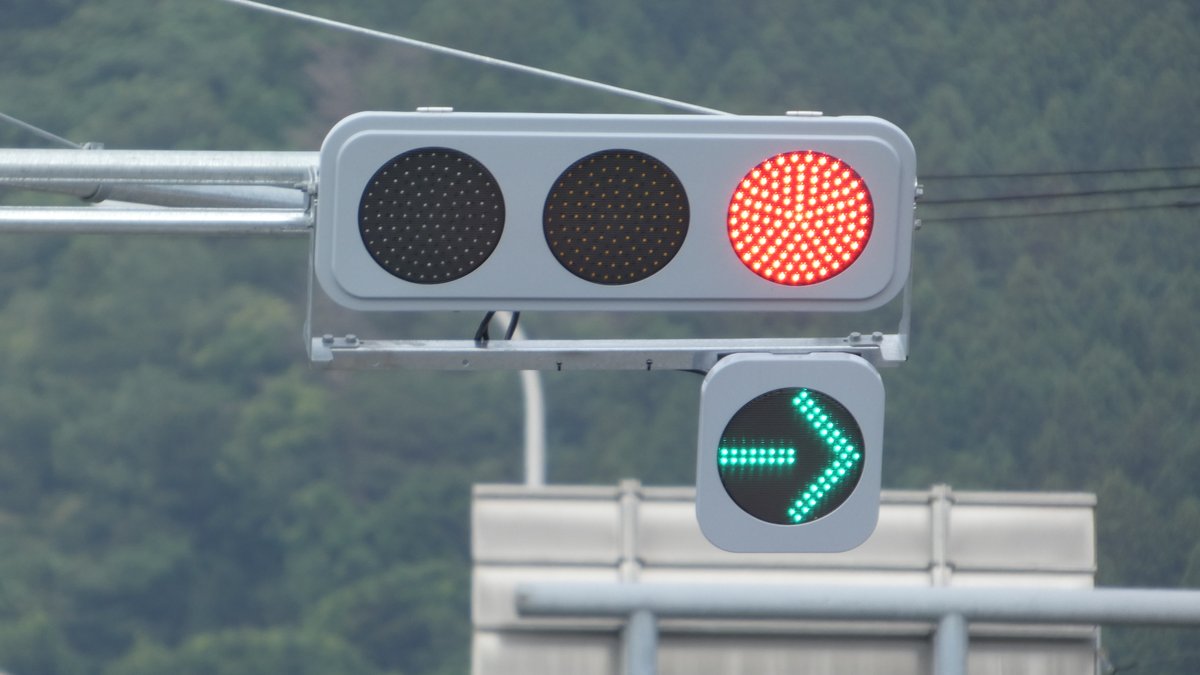 信号機 ナフコ 新旧NS低コスト信号機 ＃信号機 ＃岩手県