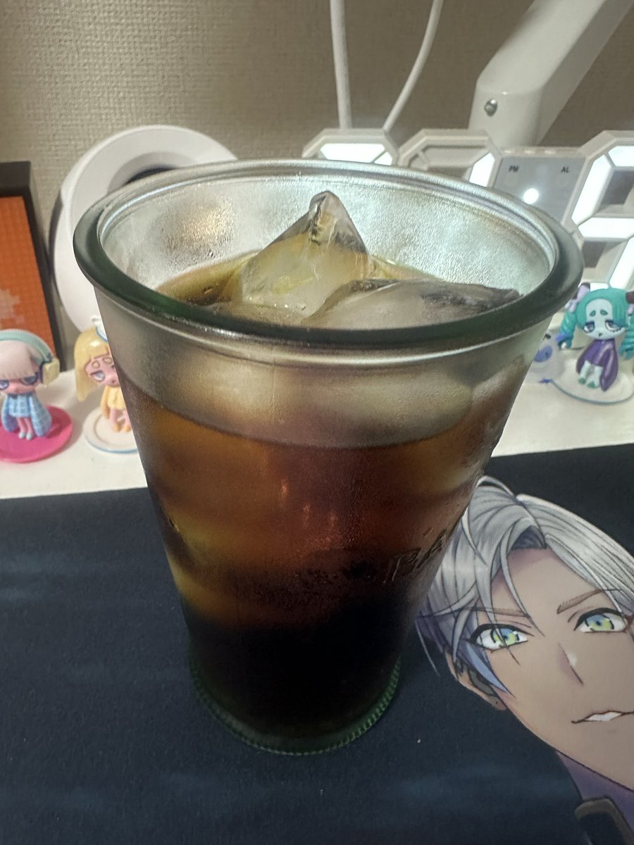 LuLu_shadowV's tweet photo. MIDORIのコーラ割りinレモン果汁🍋
なーんで作ったけどただのコーラにしか見えん https://t.co/wAs4lrcOjP