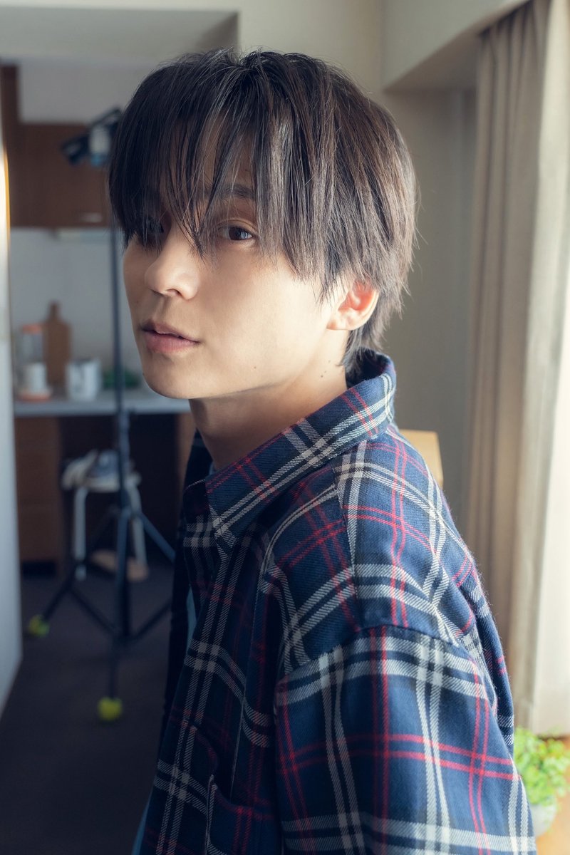 dramaphil2_mbs's tweet photo. 『#今から親友やめようか』

｡⋆*

tvkにて
第5話放送まであと3️⃣時間🌼

*⋆｡

5話オフショットの和巳(#沢村玲)📸
和巳の過去にいったい何が…

𝐓𝐕𝐞𝐫➤(1〜4話配信中)
https://t.co/oPGU02maqZ
(お気に入り登録がおすすめ🌟)
𝐅𝐎𝐃➤
https://t.co/OIhNoyd5ZC

#今やめ https://t.co/PTaiNSdO61