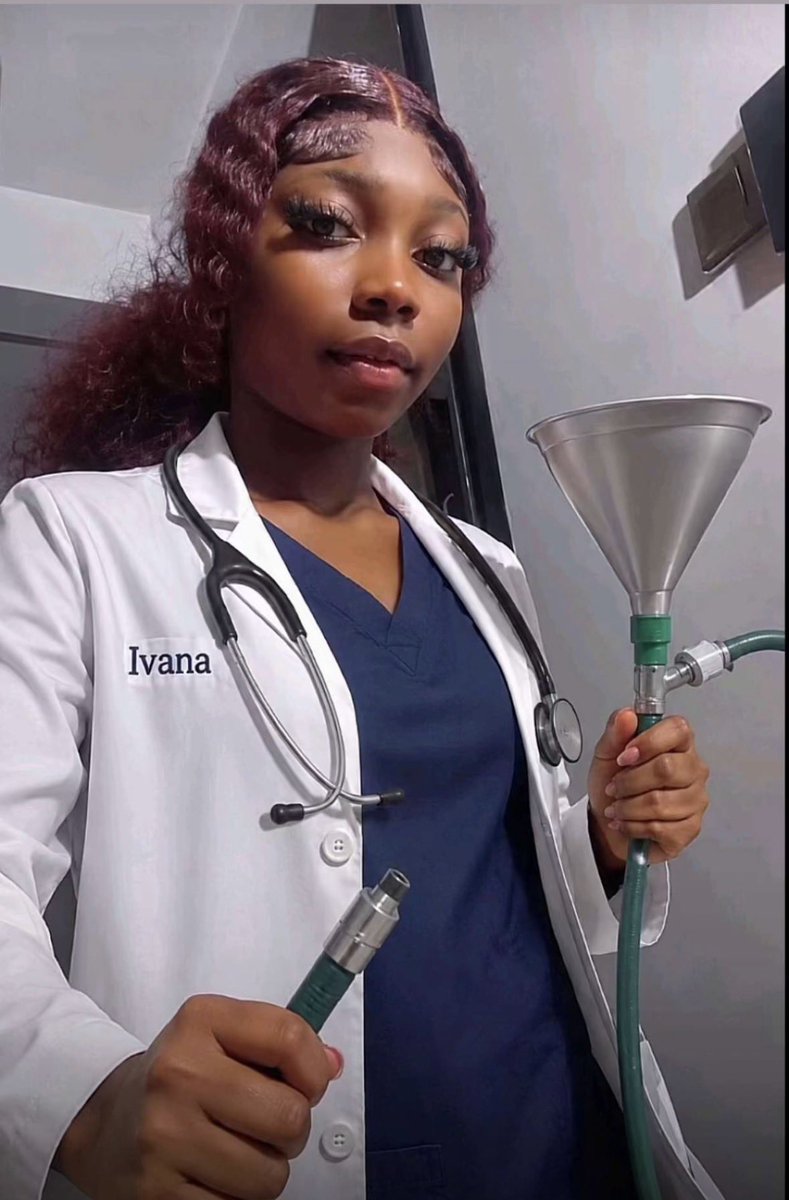 _alorino's tweet photo. 🗣️Babe, don’t worry about hospital bills, I have medical equipment at home 😅

#Ivana  #TwitterNaija #TrendingNow https://t.co/MlT3Zs9yVe