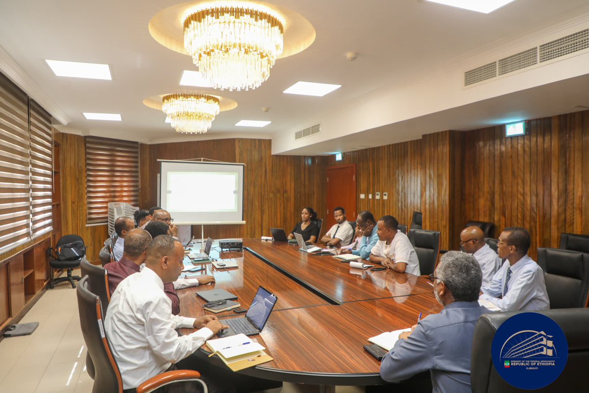 ETEmbassyJIB's tweet photo. Today, our Mission reviewed its 2018 FY performance &amp; discussed the 2019 FY plan in the presence of H.E.@legessetulugoe. The discussion highlighted key achievements &amp; areas for improvement, while operational directions were set to strengthen performance &amp; impact for the 2019 FY. https://t.co/A3nGX73wZF