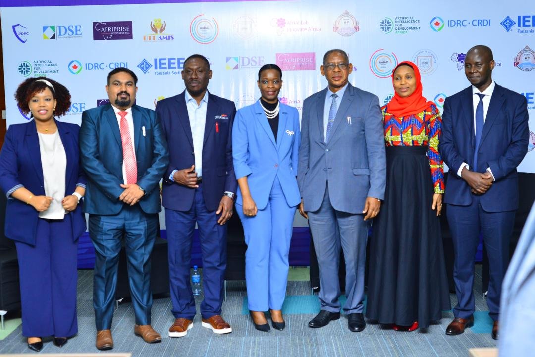 dLab Tanzania tweet media