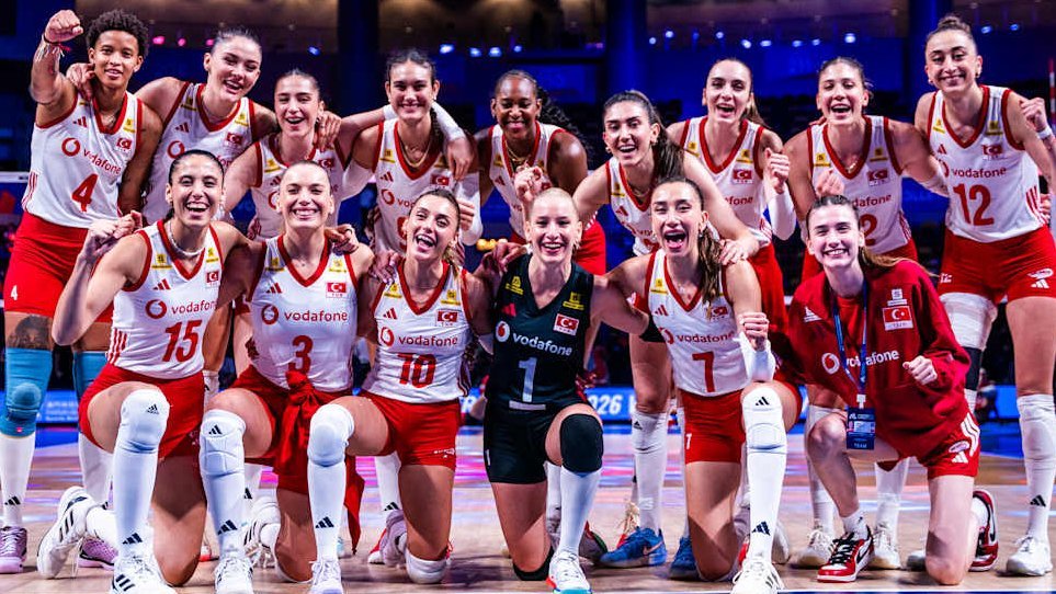 gibbybaris's tweet photo. 🌐 VNL 2026 x Yarı Final Eşleşmeleri

🇮🇹 İtalya - Brezilya 🇧🇷
🇹🇷 Türkiye - Çin 🇨🇳 https://t.co/pG3fmu93ex