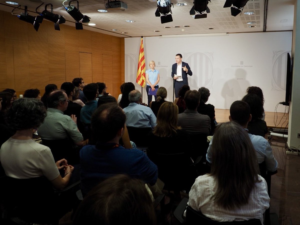 oscarordeig's tweet photo. Benvinguts/es a @agriculturacat.

Compartim amb les persones que s'han incorporat recentment el valor del servei públic, la importància de treballar units i el compromís amb un sector estratègic per al nostre futur.

Les persones són el principal actiu de l’Administració Pública. https://t.co/AW2eFatQ0e