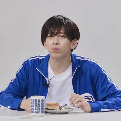 grgr33333's tweet photo. おいしいものを食べてる時のリョウガさんのまゆ毛って最高にかわいいんだ( '༥' )ŧ‹”ŧ‹” https://t.co/4ITjP8TpMo