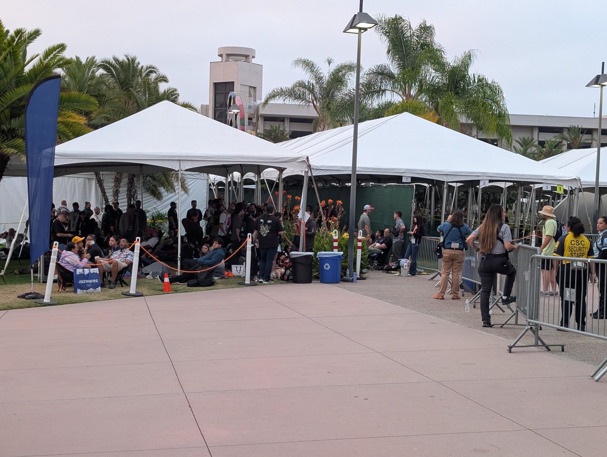 SDCC Unofficial Blog tweet media