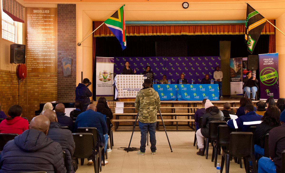 RAF_SA's tweet photo. Empowering youth through key skills!

​At the YDDP event, MEC Jabu Mbalula wished graduates well, Adv Mojalefa Molotsi expressed gratitude &amp; recognised beneficiaries, and Senior Manager Siphamandla Gumbi shared how licences bridge the unemployment gap! 

#ICare² https://t.co/800IIje6S7