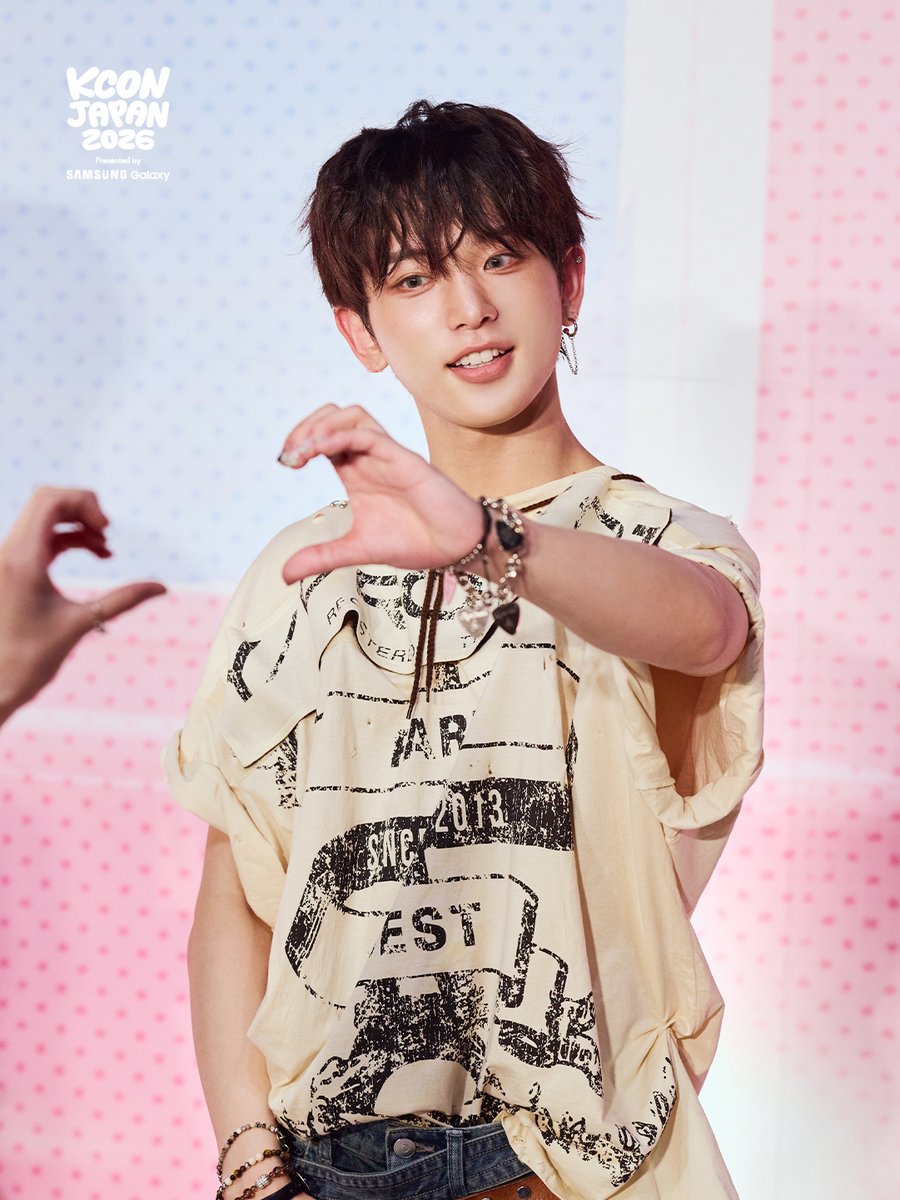 kconjapan's tweet photo. [#KCONJAPAN2026] PHOTO DUMP

Just wanted to share these.
A few moments of #andTEAM 📸

*𝘈𝘭𝘭 𝘤𝘰𝘯𝘵𝘦𝘯𝘵 𝘢𝘳𝘦 𝘳𝘶𝘯 𝘢𝘤𝘤𝘰𝘳𝘥𝘪𝘯𝘨 𝘵𝘰 𝘢𝘳𝘵𝘪𝘴𝘵 𝘢𝘯𝘥 𝘰𝘯-𝘴𝘪𝘵𝘦 𝘤𝘰𝘯𝘥𝘪𝘵𝘪𝘰𝘯𝘴.

-
KCON JAPAN 2026
MAY 8-10
Makuhari Messe

Let's #KCON https://t.co/qKKg23taAn