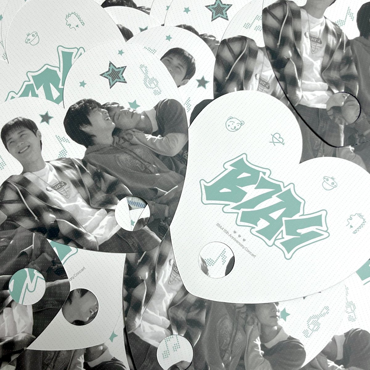 deulwish's tweet photo. ★ ••• B1A4 15th Anniversary Concert ••• ★

🩵뵤네뽀 미니 부채 나눔🩵

♡ 날짜 : 7월 31일 (금)
♡ 수량 : 30개
♡ 장소 : 당일 타래 공지

* 수량 남으면 중,막콘 이어서 나눔합니다!

#B1A4 #B1A4콘서트 https://t.co/Wcj7SvxDFB