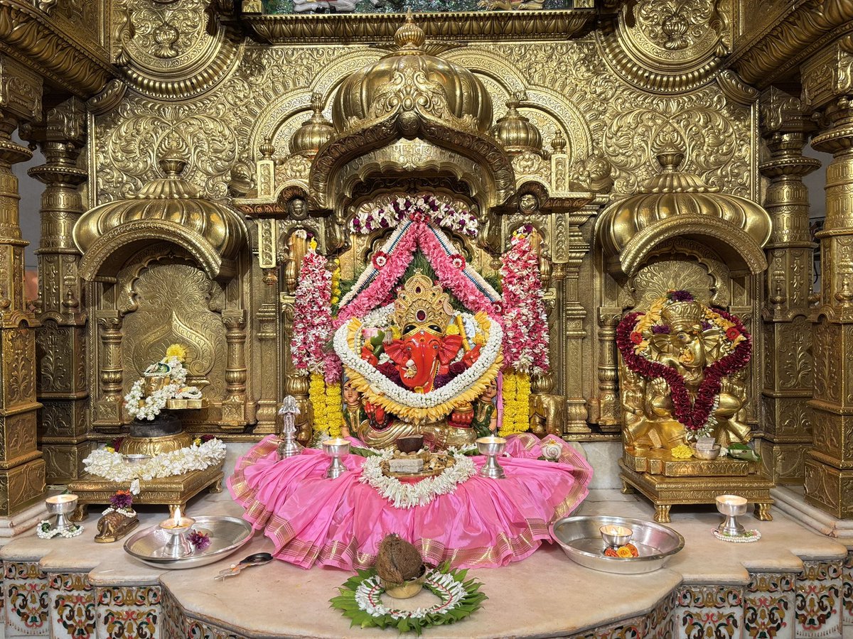 SVTMumbai's tweet photo. 🙏 गणपती  बाप्पा मोरया 🌺मंगलमूर्ती मोरया 🙏२३/०७/२०२६
🙏Ganapati Bappa Moraya 🌺 Mangalmurti Moraya  🙏23/07/2026 https://t.co/MozL9q3aQr