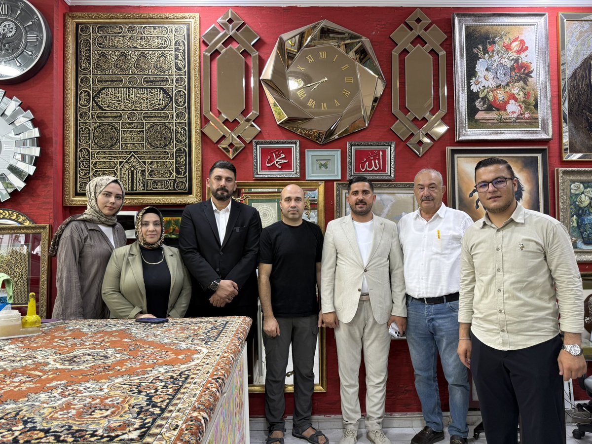 akincemal's tweet photo. 📍Çukurova / Esnaf Ziyareti 

“AK Parti teşkilatları; gönül kapılarını çalan, esnafının ve hemşehrisinin yanında duran büyük bir ailedir.”

İlçemizde faaliyet gösteren Artx Çerçeve Resim işletmecisi kıymetli hemşehrimiz Servet Pala’yı teşkilatımızla birlikte iş yerinde ziyaret ettik.

Esnafımızla gönül bağımızı güçlendirmeye, birlik ve beraberlik içerisinde Çukurova’mız için çalışmaya devam edeceğiz.

@omerrcelik @abuyukgumus @avmustafaozkan @KaramikSunay @abdullahdogru01 @farukaytek
