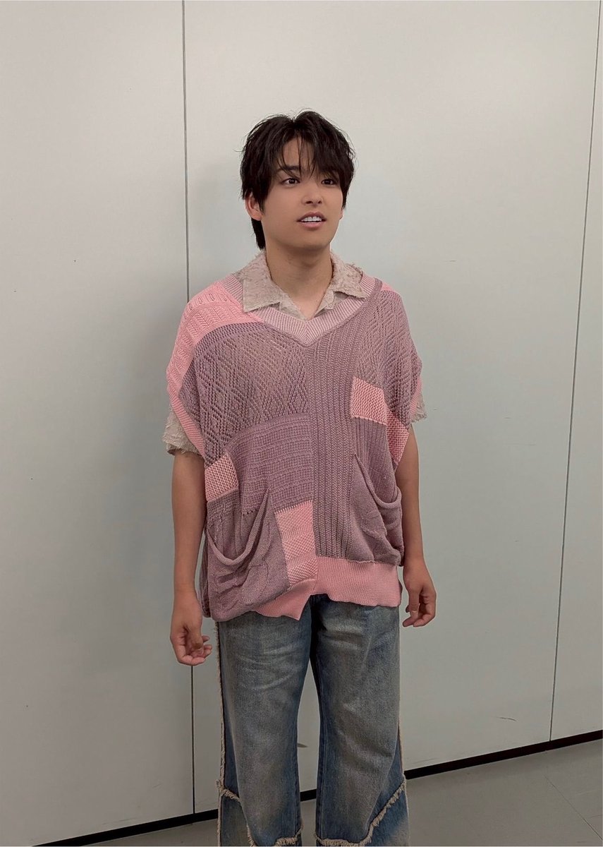 hatakake_0506's tweet photo. お疲れ様ですっ！

偏頭痛は治りました！
ご報告が遅くなりました🙇‍♂️💦
皆さんも無理せずに、ほどほどに夏を生き抜きましょう🫠

まだ写真ありました📸
なぜこの表情をしたのか、全く覚えてません笑

ゆっくり休みましょう〜！
いい夢を✨
おやすみなさい⭐💤 https://t.co/bsVPL26u7Q