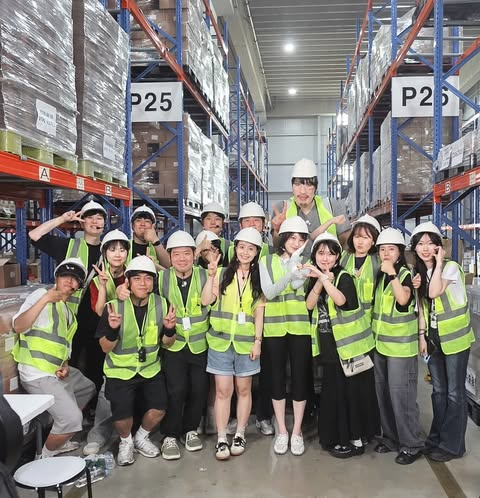 lcy11chaerish's tweet photo. #LEECHAEYEON ON BULK UP WRITER IG UPDATE
"I don't think I should work on commerce projects anymore.
I'm buying way too much myself..🤦🏻♀️
It was a lot of hard work, but I had fun!
How am I gonna live without seeing Hongman-oppa and Chaeyeon's chemistry now? 🥲
#BulkingUp"
#이채연 https://t.co/3ax8WHoBrs
