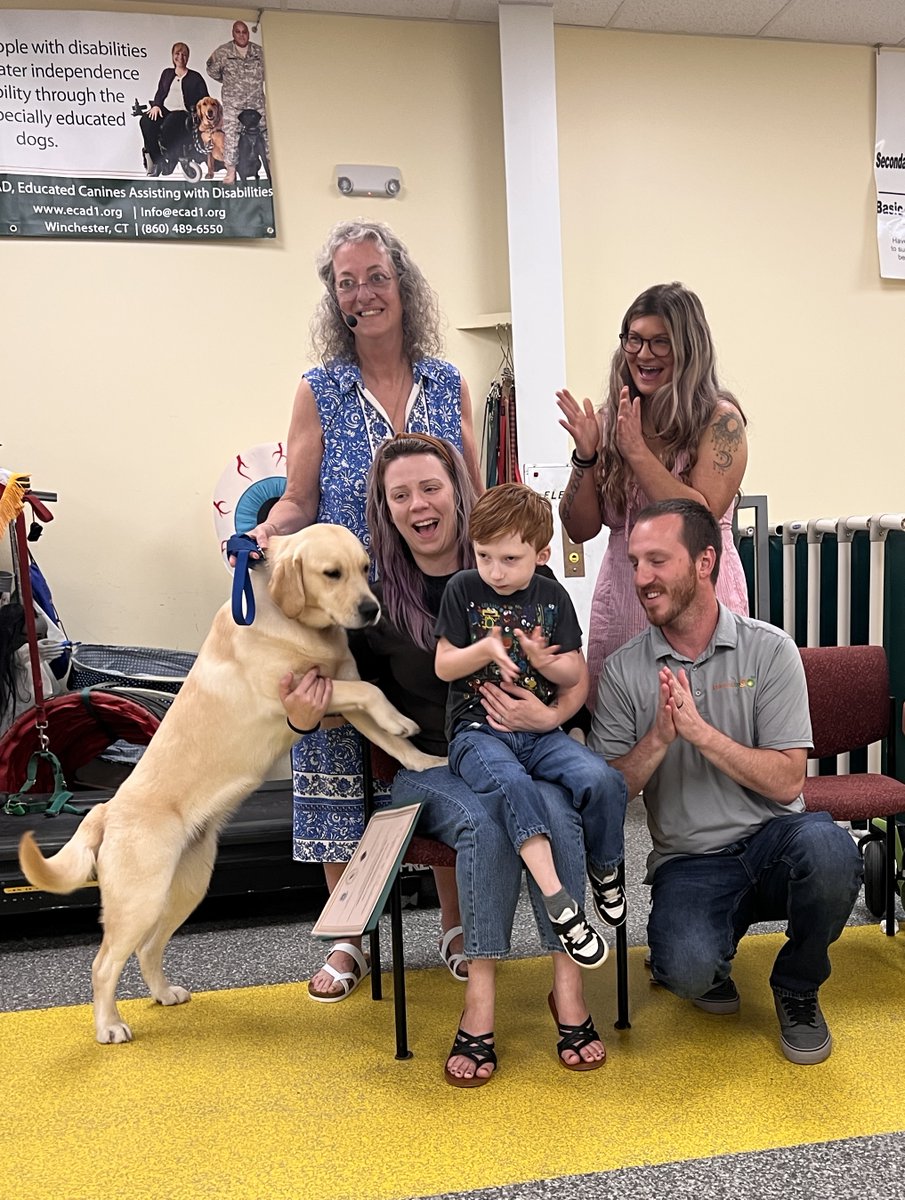 ECADServiceDogs's tweet photo. Final Assessment: Graduation isn’t guaranteed—it’s earned. 🎓👏

https://t.co/qFfVMS0J6O

#DogWithABlog #ECADGrads https://t.co/IMzdKAbpDa