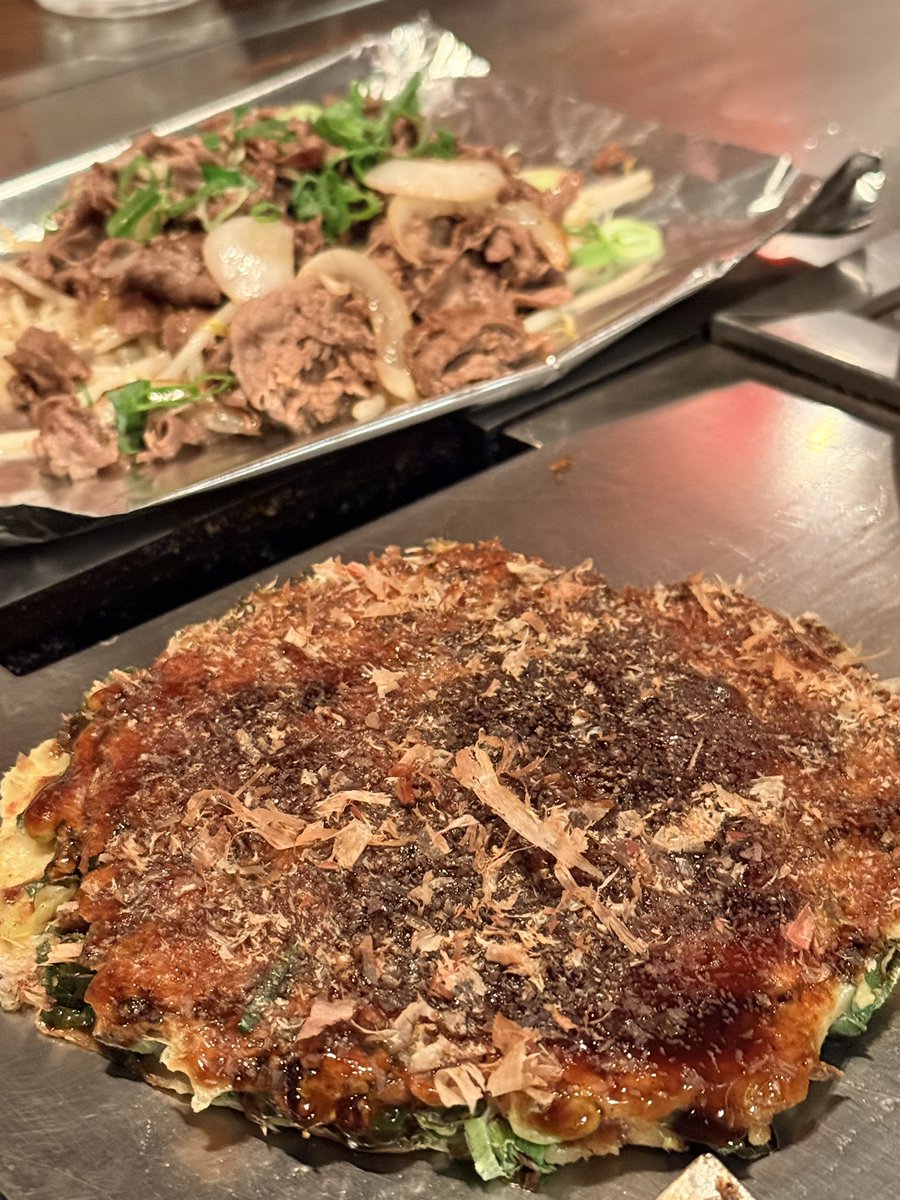Mee_Moo_Maa's tweet photo. ジュエリー業界の先輩方とのお食事会。
アタシそんなに飲めないはずなのに、ワンパクキャラが確立してしまったwww

ま、美味しかったから良しww https://t.co/AKv3beLxpa