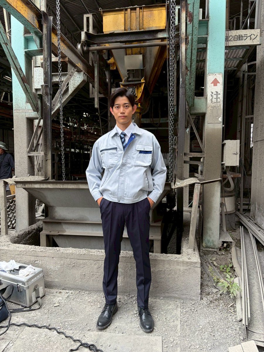 kensuke_mr6's tweet photo. ラストノート第3話
ありがとうございましたー！！

寺西さん演じる澄晴との
シーンはいかがでしたかね？
建設会社の社長です。私。

合間に寺西さんとお話しさせてもらったのですが、僕のこと知ってくれてました、、涙
『存じ上げております！』と。言葉丁寧すぎますって、、涙

こちらでも観れますでございますです。
 https://t.co/fp3tjBiBo4