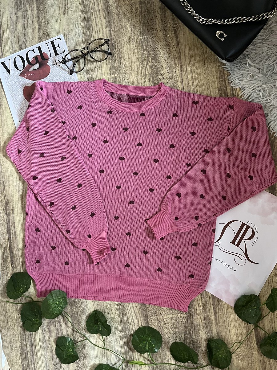 diavrry's tweet photo. haii guys izin promosiii yak🙆🏻‍♀️ buat temen temen yang dom balikpapan kalau lagi cari2 cardigan/knit boleh banget ke IG ( alyraknit ) untuk yg luar balikpapan bisa banget pake jnt atau co di oyen yahhh‼️‼️ harga start 60k-90k super duper murah😍😍😍 https://t.co/MGFka2N34P