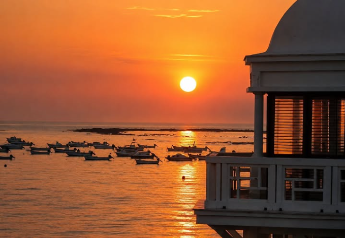 jvelezcrespo's tweet photo. CÁDIZ, cantada por el poeta como:
 "SALADA CLARIDAD" https://t.co/MAsAHQWSlr