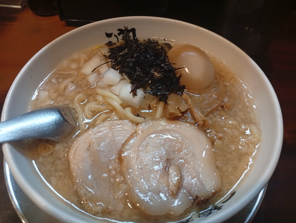 serial_n's tweet photo. 誕生日だからラーメン食べに来た https://t.co/6y7DAiM0NW
