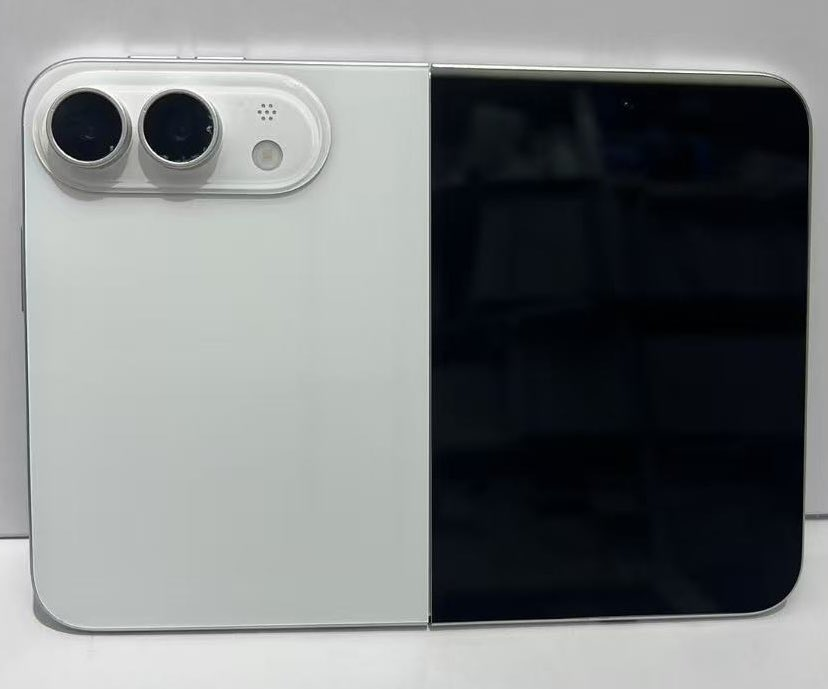 TechKard tweet picture