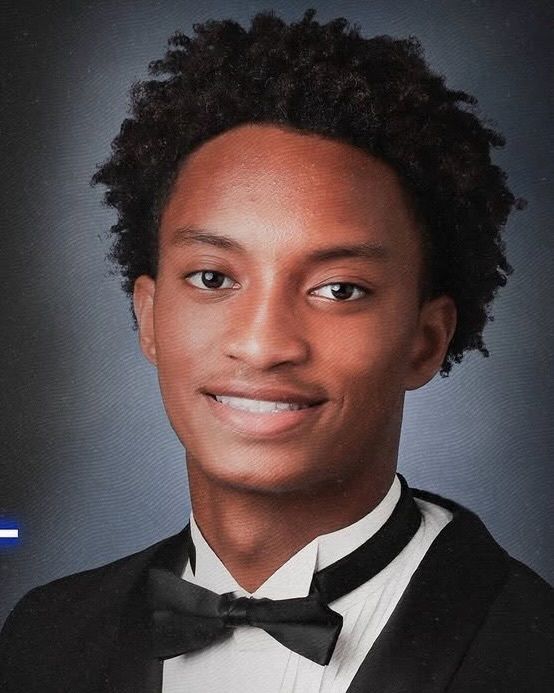 RevYearwood's tweet photo. Black men deserve to grow old. Black men deserve to be protected. Black men deserve to live.

I'm demanding a thorough &amp; elaborate investigation to bring peace to Nolan Wells' family and to bring justice to this young man whose death has left this nation upturned. https://t.co/znyIyxbr3G