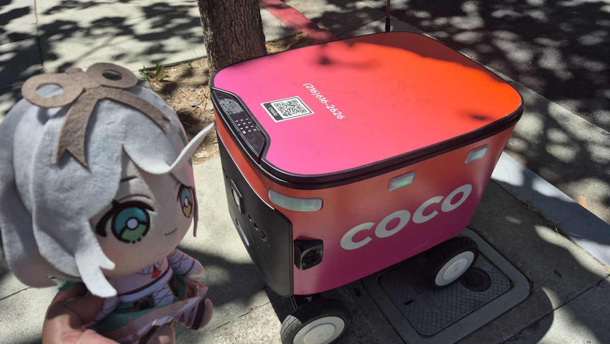 sonictailslink's tweet photo. Cece meets Coco. #ImmerScreen #ImmerMemes https://t.co/nprkZPfcVP