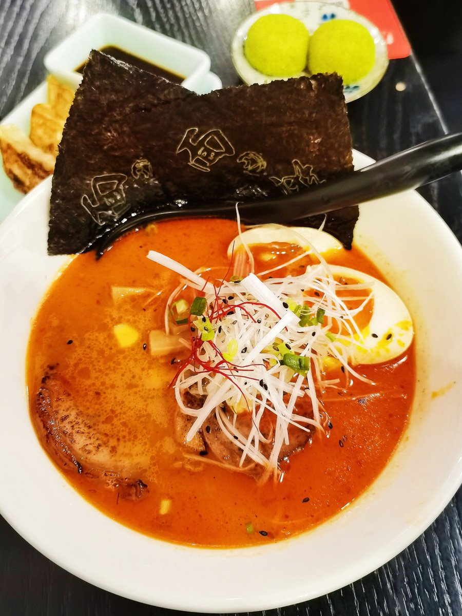SpringAliz30044's tweet photo. Tried creamy miso butter ramen at a tiny ramen joint in Osaka—rich umami, perfectly chewy noodles, and that hint of garlic kept me coming back for another slurp , https://t.co/EnNxbq334Q
