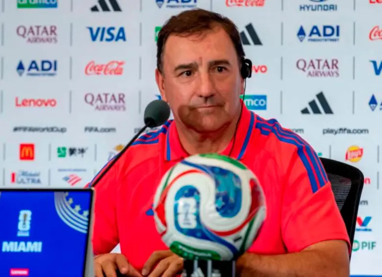 saydmerengue's tweet photo. 🚨 OFICIAL | Néstor Lorenzo continuará como director técnico de la Selección Colombia.
La Federación apuesta por la continuidad del proyecto de cara a los próximos desafíos.

¿Fue la decisión correcta? 🇨🇴
#nestorlorenzo #selecioncolombia #viral https://t.co/Bia52a5CuZ