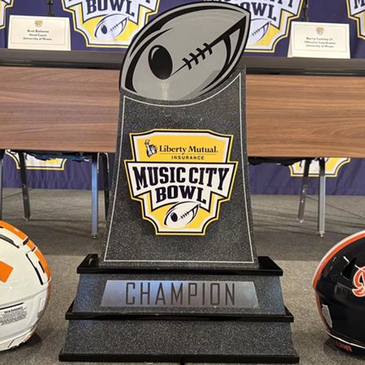 THEOsuFringe's tweet photo. @Hayesfawcett3 Rooting for you DDG! Bring one home to Tennessee! 🏆 https://t.co/AnWxwvbeIl