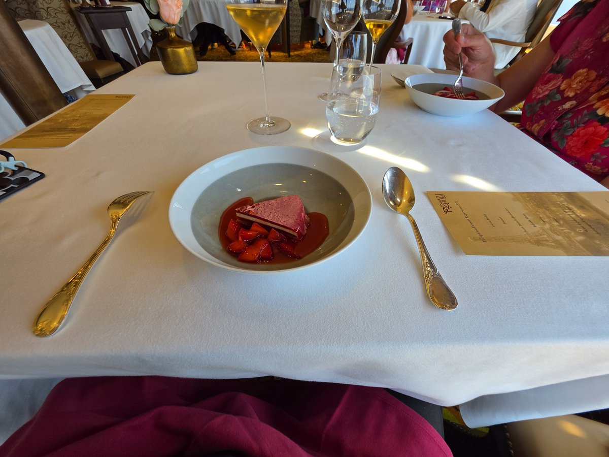 JFBottawa's tweet photo. @TheDCLBlog At sea! Enjoying a dessert experience! https://t.co/24RKBrVe71