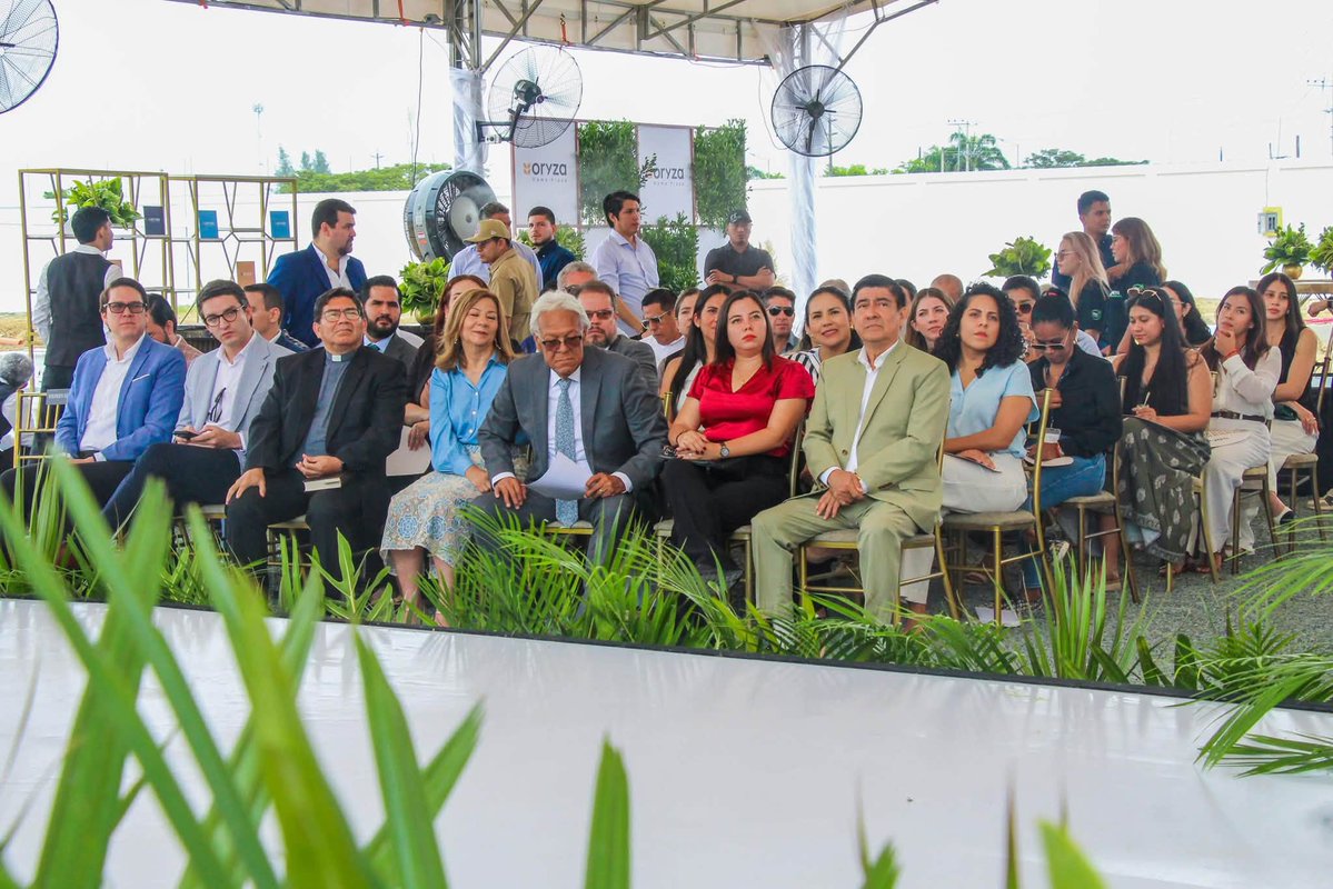 AlcaldiadeDaule's tweet photo. El alcalde Wilson Cañizares participó en la presentación de Oryza Home Plaza, un proyecto que reafirma a Daule como un cantón de inversión, desarrollo y nuevas oportunidades.

#AlcaldíaDeDaule #ElNuevoDaule https://t.co/BsmHOZuETG