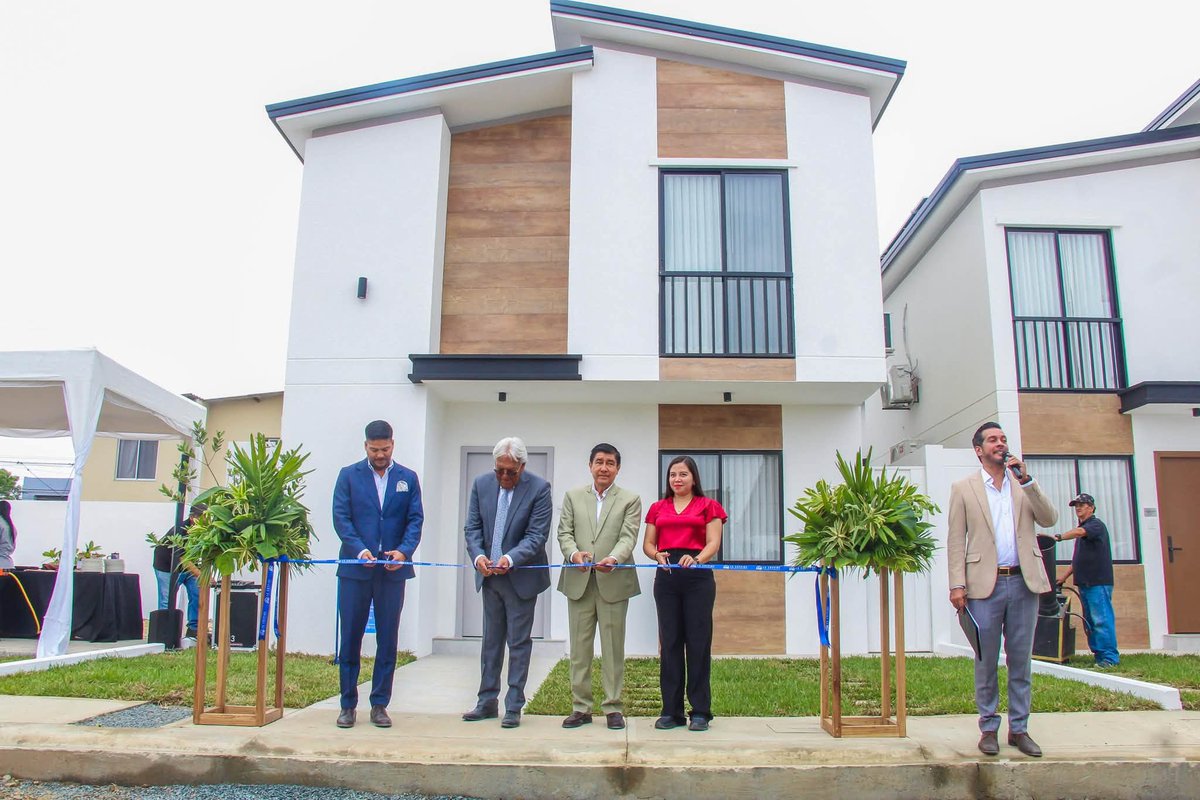 AlcaldiadeDaule's tweet photo. El alcalde Wilson Cañizares participó en la presentación de Oryza Home Plaza, un proyecto que reafirma a Daule como un cantón de inversión, desarrollo y nuevas oportunidades.

#AlcaldíaDeDaule #ElNuevoDaule https://t.co/BsmHOZuETG