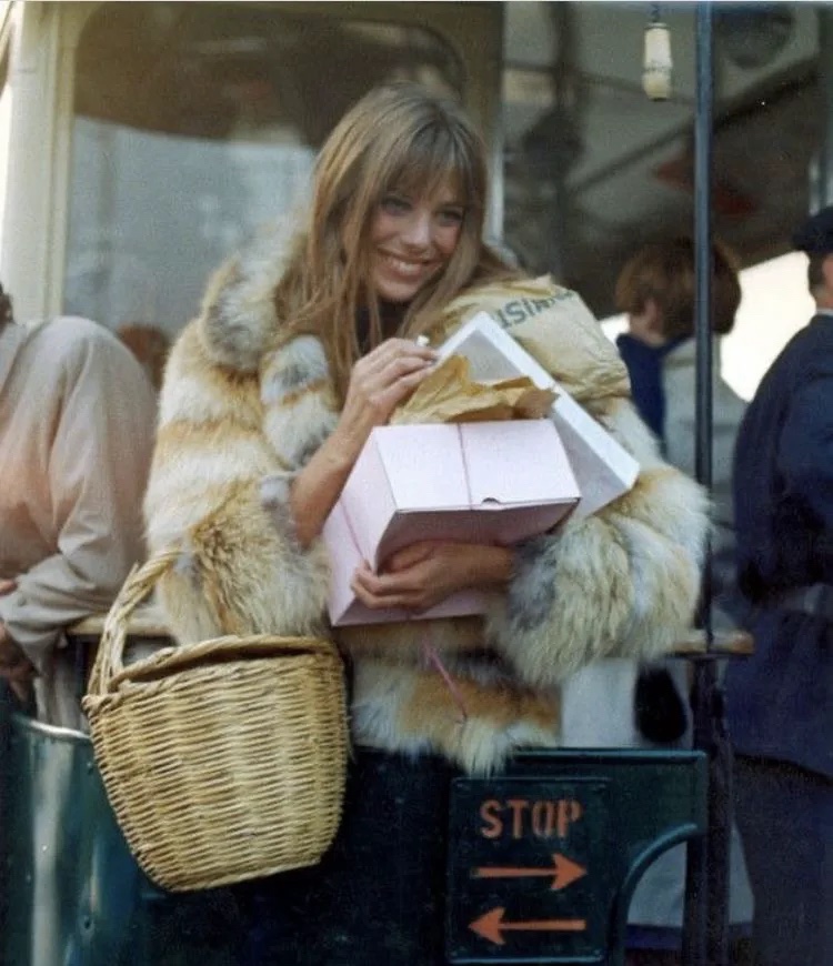 Diorgirlx's tweet photo. jane birkin style https://t.co/YTXw4ocwNI