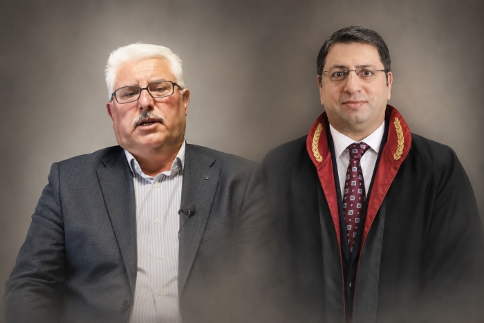 sevincozarslan's tweet photo. Eyüp Aka:

"Oğlum tutuklandığında 23 yaşındaydı. Şimdi 33 yaşında. Şu anda Erzincan Yüksek Güvenlikli Cezaevinde tek başına kalıyor. Çocuklarımız ümitlerini kaybetmediler. İnşallah adalet gelir diyorlar. Üç çocuk babasıyım. Bir çocuğum hafız, imam. Abisi tutuklanınca görevinden onu da ihraç ettiler. Üçüncü çocuğum da abisinin tutuklanmasından etkilenip kanser oldu. Kolundan başladı hastalık. Kolunu keseceklerdi. Çok şükür, tedavi sonucunda iyileşti, hamd olsun. Anne ve baba olarak, maddi ve manevi olarak büyük sıkıntılar çekiyoruz. Allah kimseye yaşatmasın. Yetkililerimiz inşallah uyanırlar. Adalet istiyorum. Lütfen adalet gelsin."

#ToplumsalEnkazKHK

Ayrıntılı bilgi: https://t.co/V62uA1UhNP