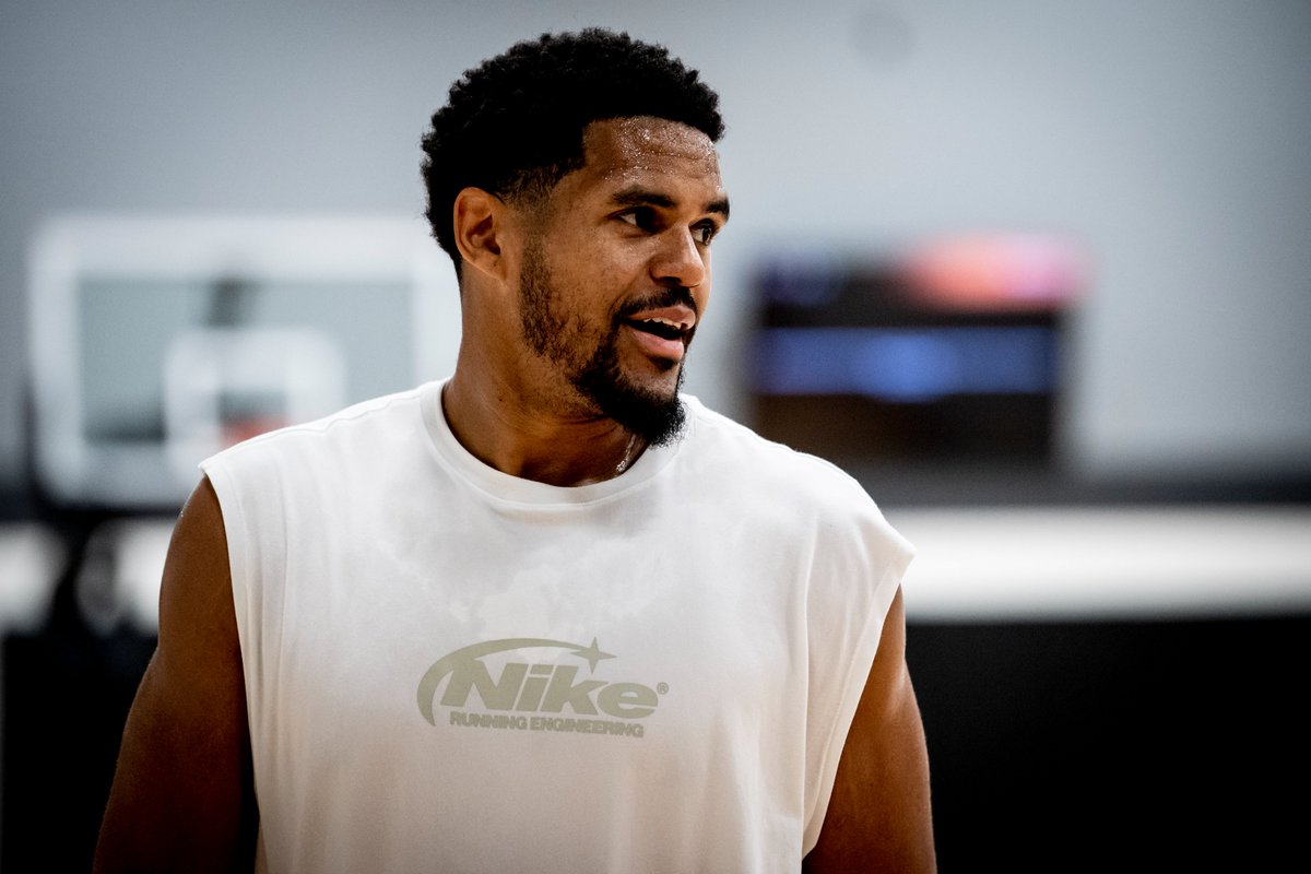 San Antonio Spurs tweet media