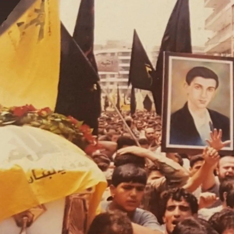 doha_611's tweet photo. واليوم في ذكرى استشهاده، أشارككم من جديد هذه المشاهد التي تختصرُ عَظَمَةَ ذلك اليوم، ليبقى أثره حيًّا في القلوب وذكراه الطيبة بينكم.

#الشهيد_بهجت_دكروب https://t.co/ZWBi3TfIrZ