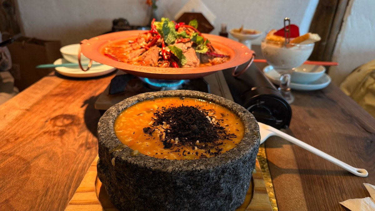 KathyLa52480929's tweet photo. Just tried the truffle mushroom risotto at the cozy bistro on 5th St—creamy, earthy, and packed with that perfect umami kick. Total must-try for food lovers in the area! https://t.co/oFJnBe0ieQ