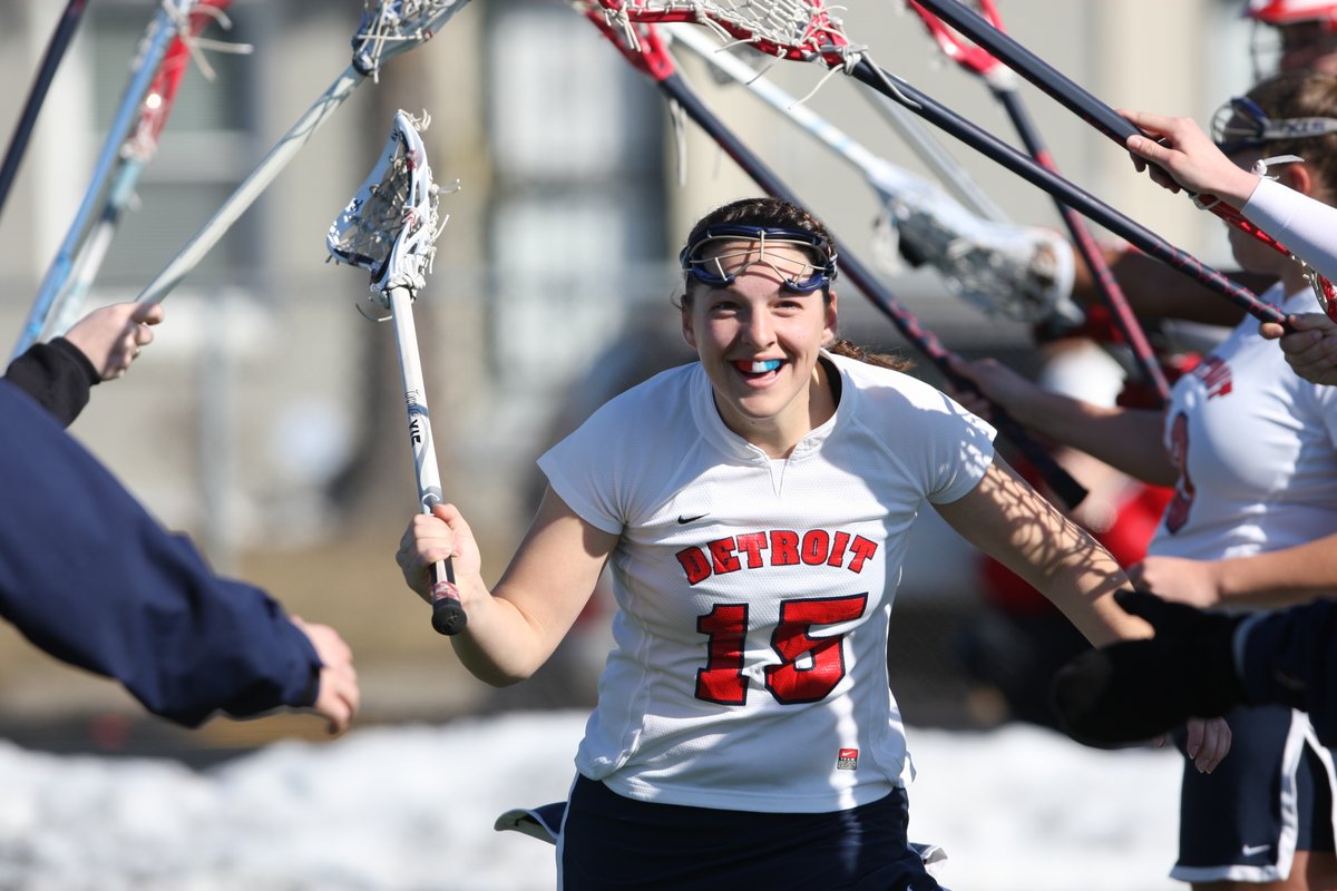 DetroitWLAX's tweet photo. Hall-Of-Famer Emily Boissonneault '12 To Suit Up For Team Canada At World Championship #DetroitsCollegeTeam ⚔️🇨🇦

🔗 https://t.co/m9Fgn3vVm6 https://t.co/UHB4Y3gkWE