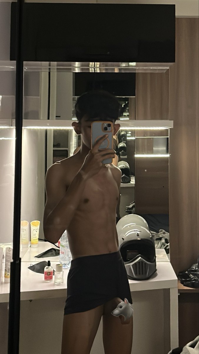 Raenal_02's tweet photo. Segitu udah cukup buat muasin kamu nya?
.
.
.
.
#gay #lgbt #fyp #fypシ゚viral https://t.co/qdl78d8mxX