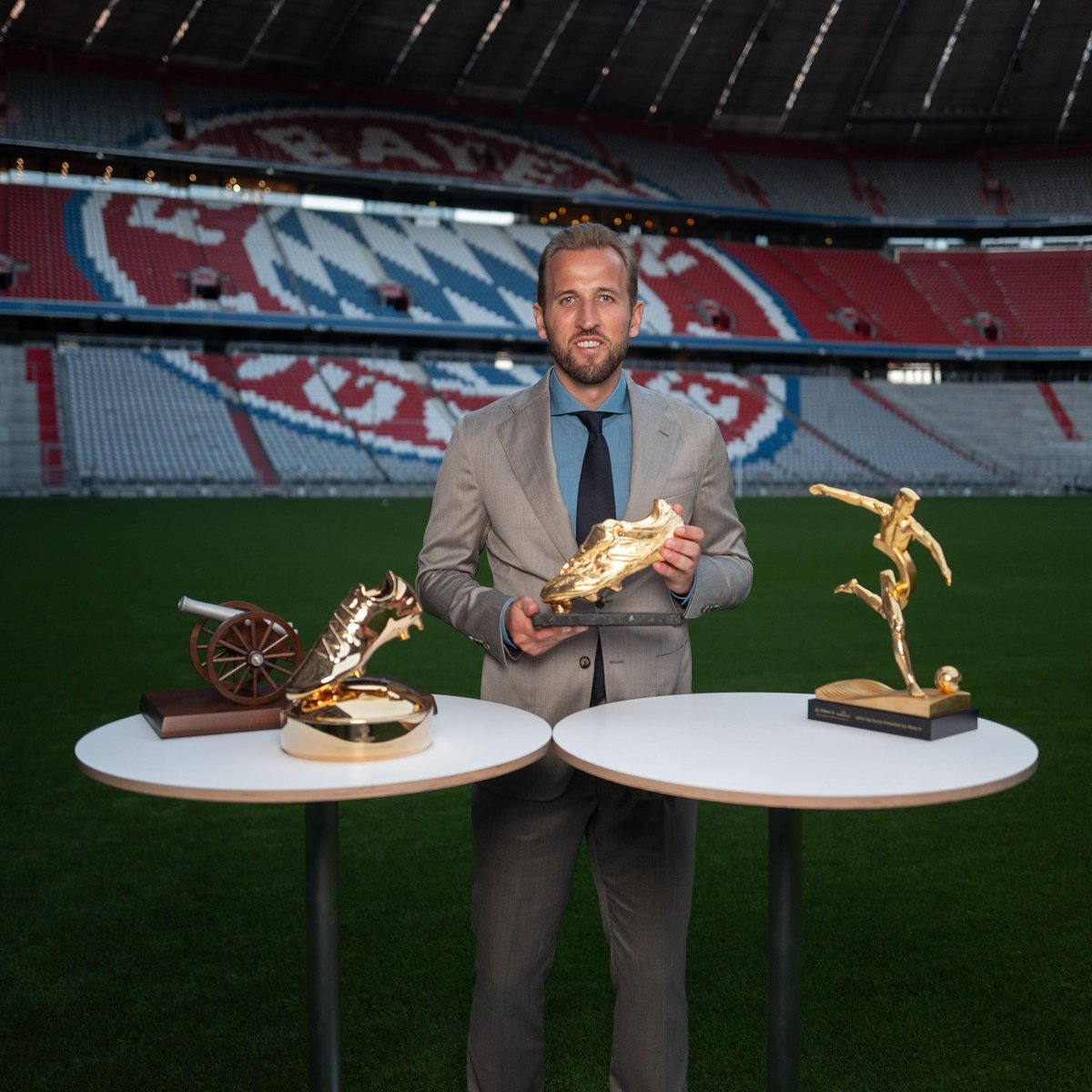 InvertTheWing's tweet photo. Womp womp.

Mbappe didn't even win The European Golden Shoe. You know who did? Harry Kane. https://t.co/8RJ4FwzG0p