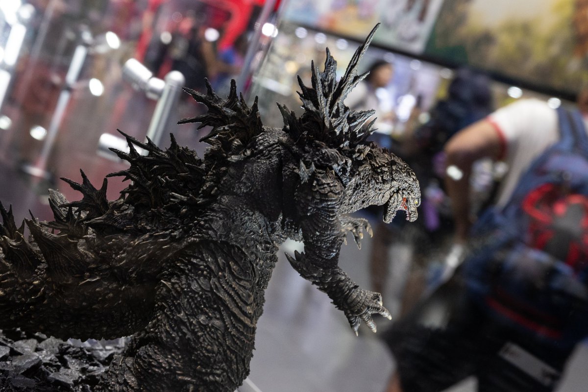 TAS_SHMA's tweet photo. SDCC 2026 S.H.MonsterArts Godzilla (2026) Display https://t.co/iE086HgV7r